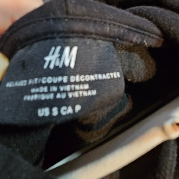H&M Black Pullover Hoodie Size Small - Picture 5 of 5
